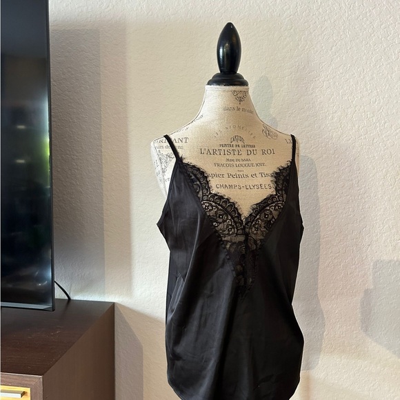 Silk tank tops (4 pieces ) - Picture 7 of 10